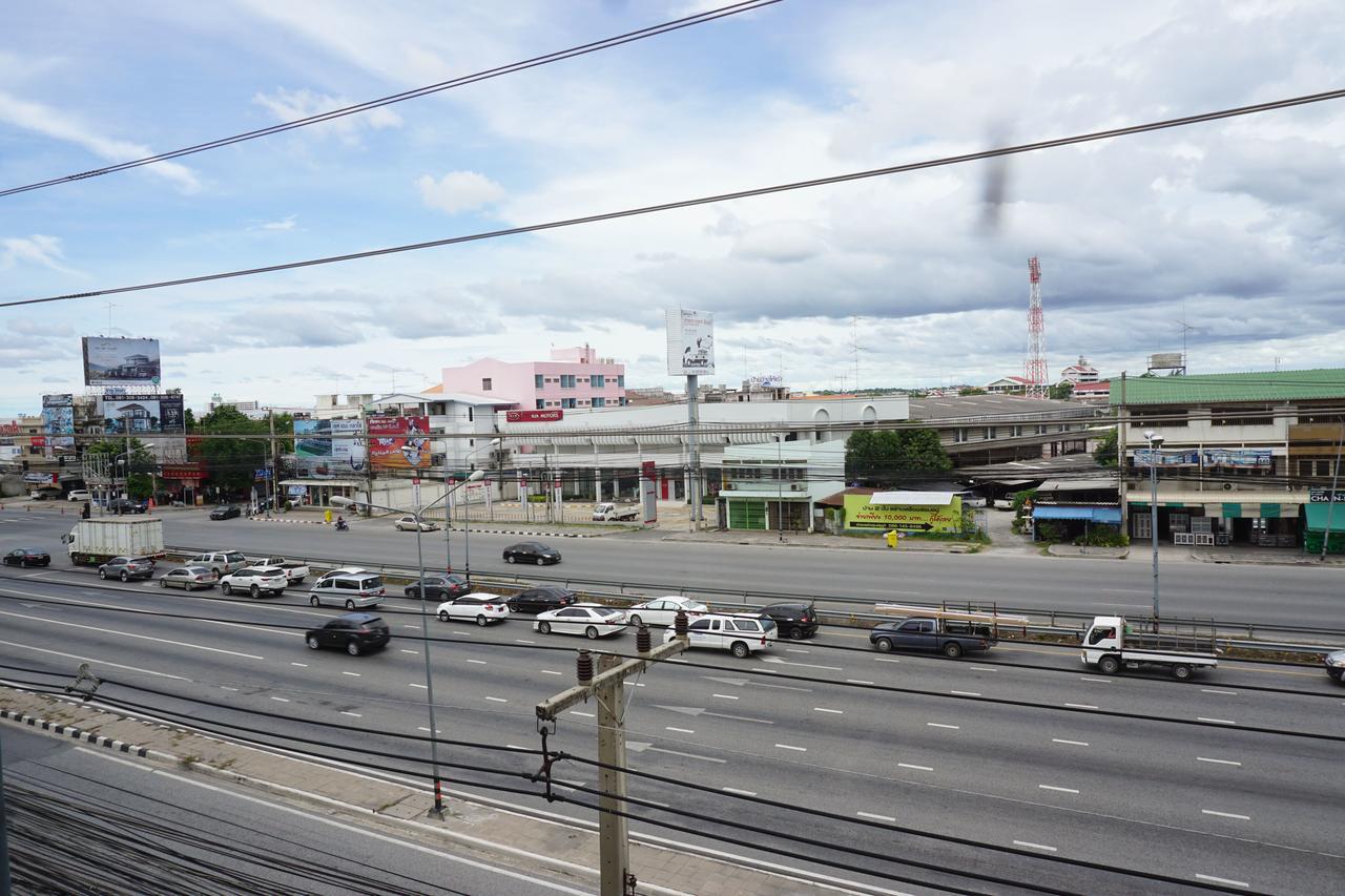 B-Black Residence Chonburi Exterior foto