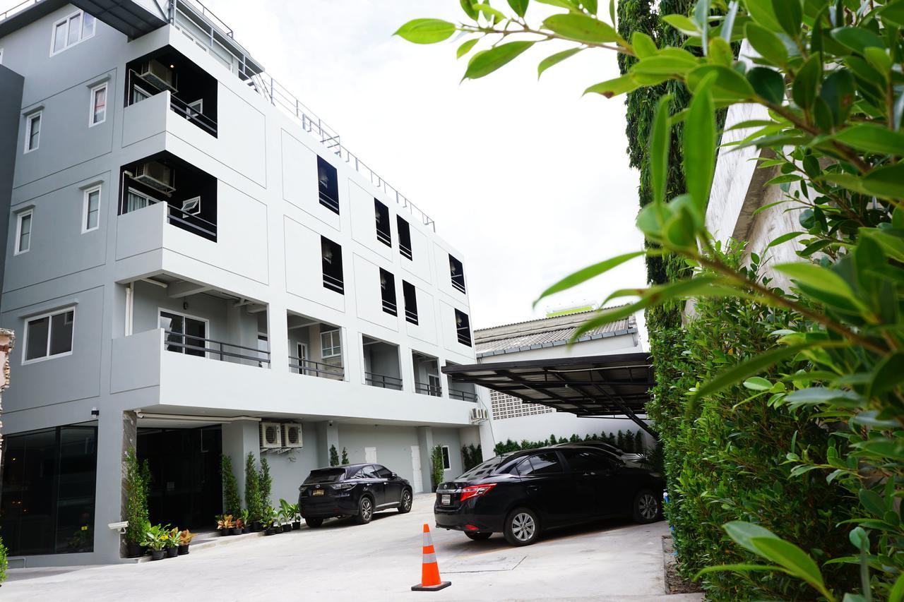 B-Black Residence Chonburi Exterior foto